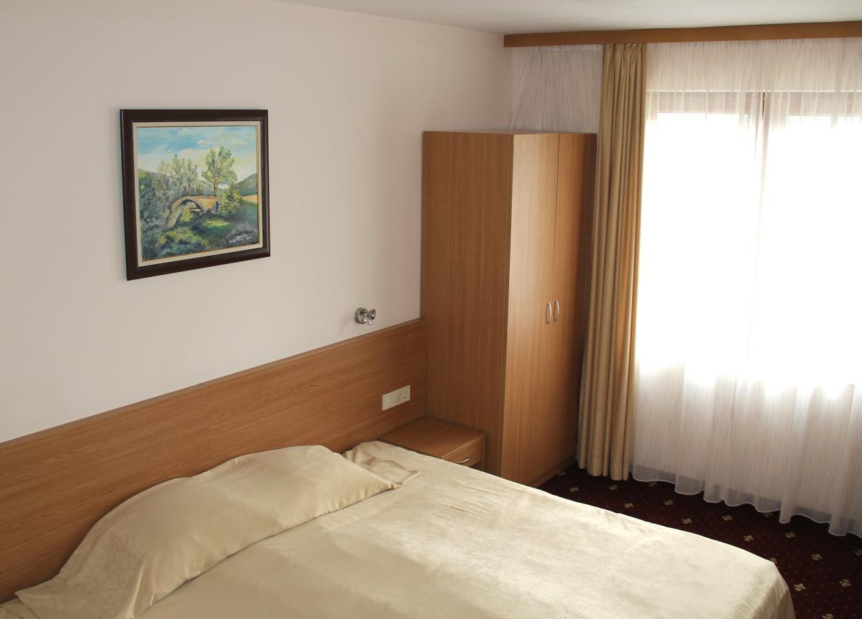 Hotel Coop Rozhen Pamporovo Exteriér fotografie